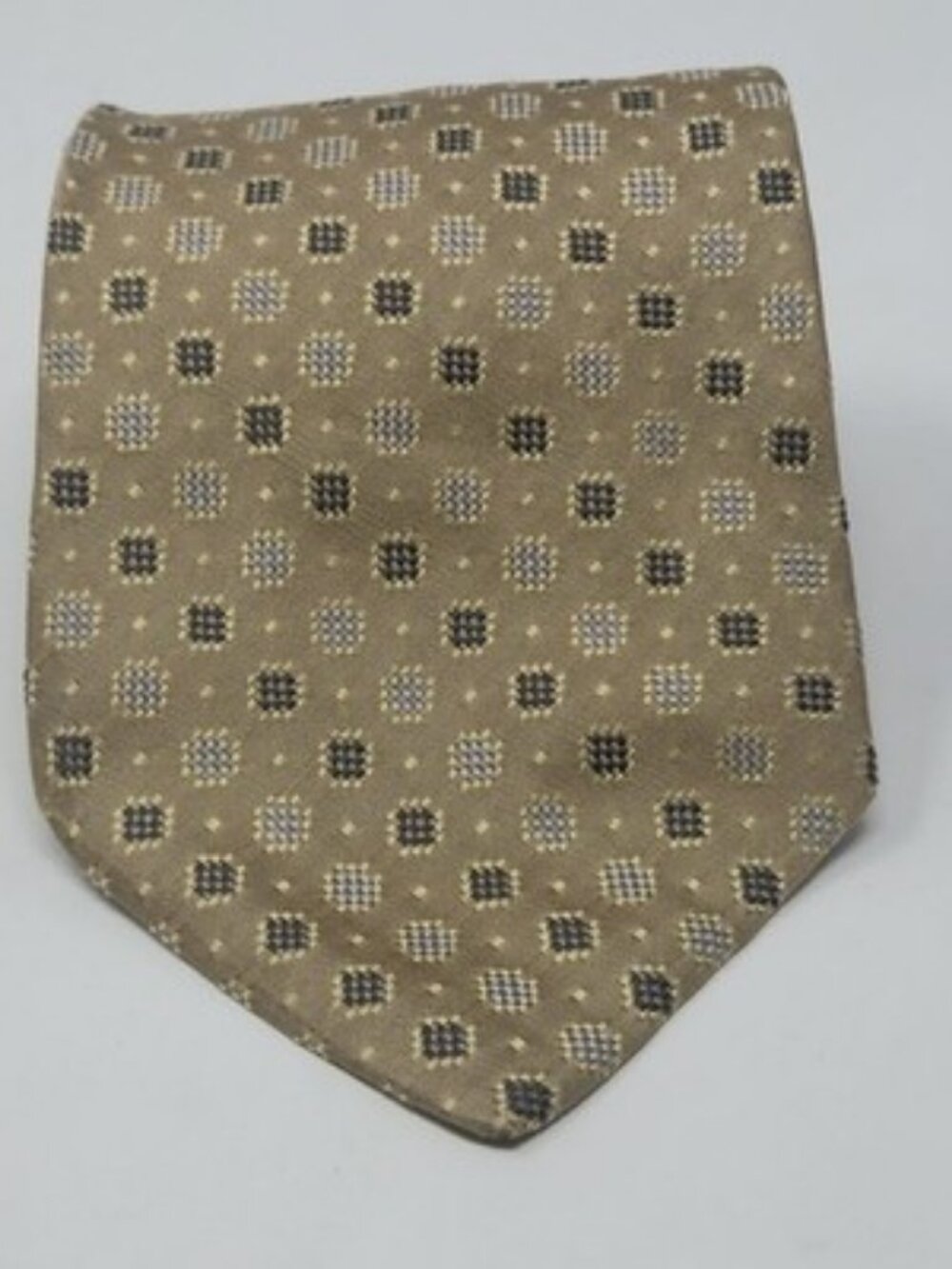 Club Room Men's Tie Gold Champagne Geometric Square Pattern 100% Imported Silk